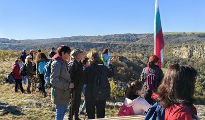 Поход от пещера Орлова Чука до село Пепелина